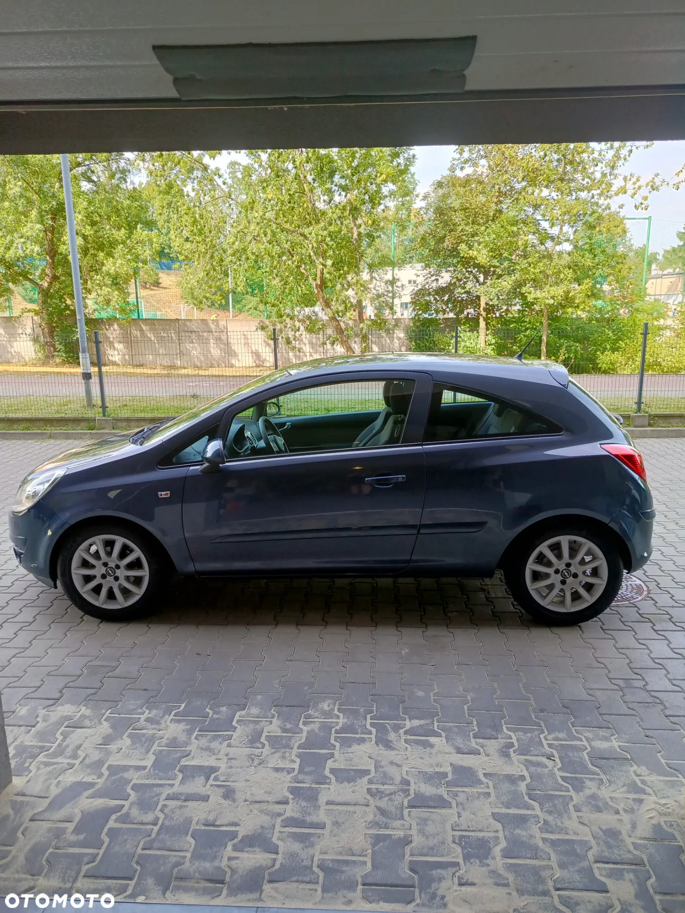 Opel Corsa 1.4 16V Cosmo - 14