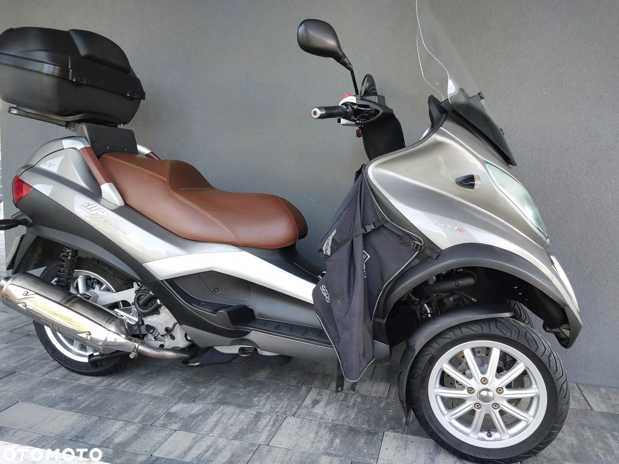 Piaggio MP-3 - 5