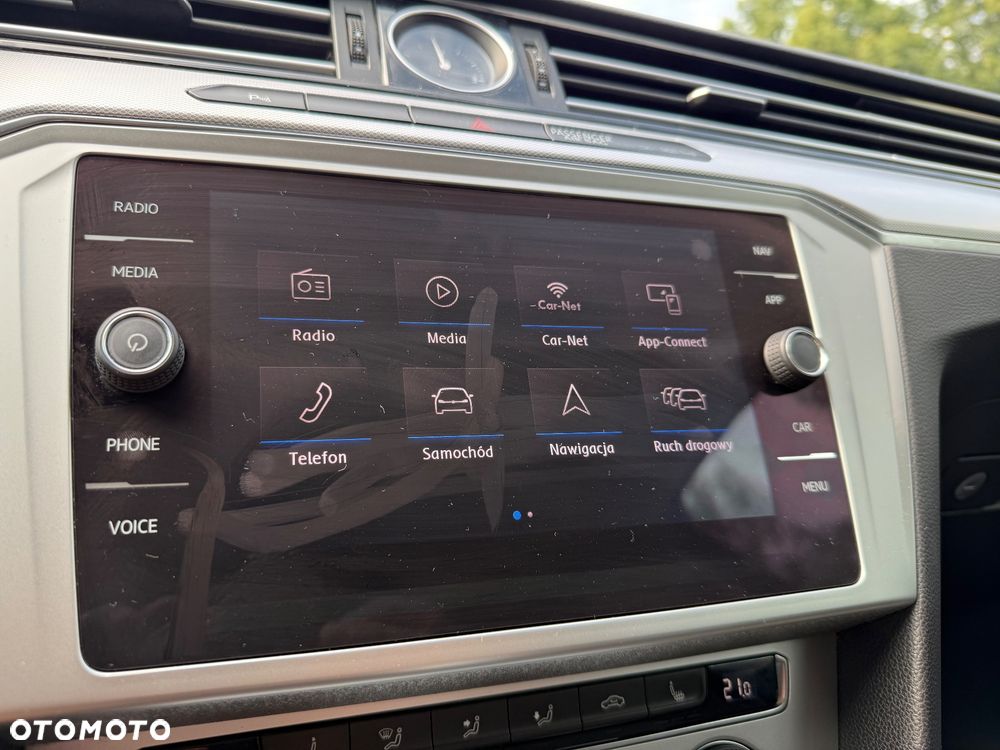 Volkswagen Passat Variant 1.6 TDI SCR DSG Comfortline - 18