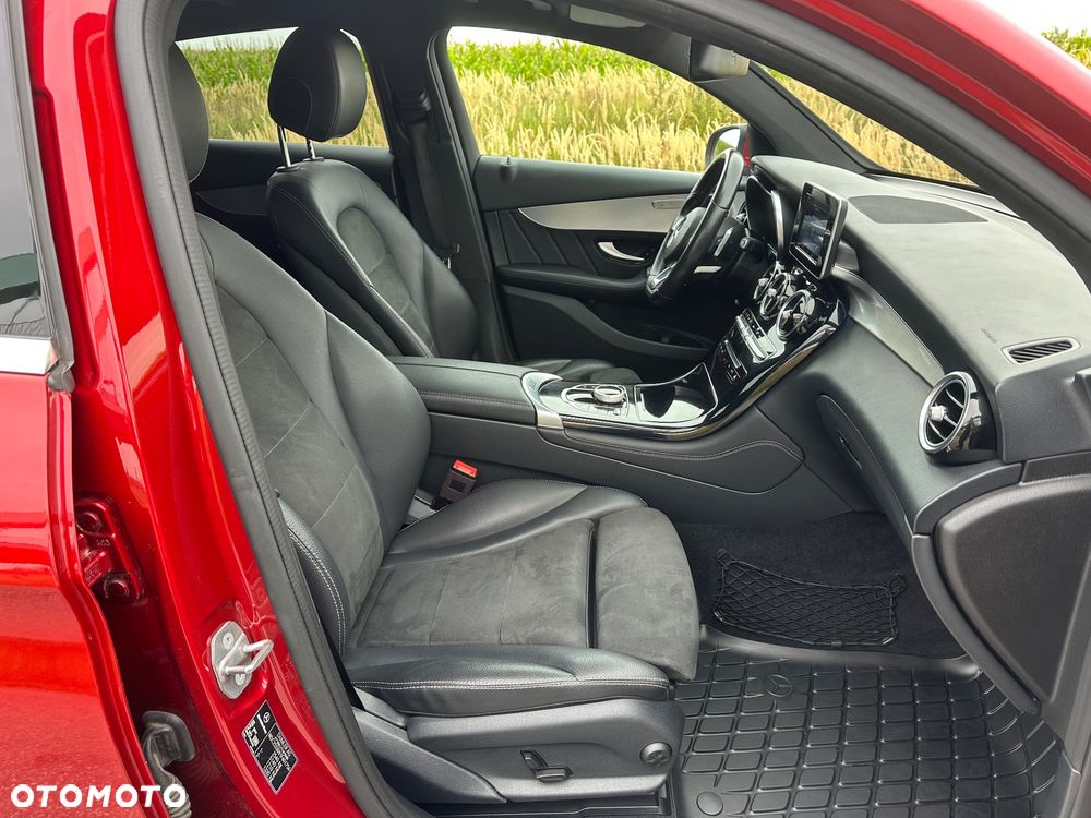 Mercedes-Benz GLC - 28
