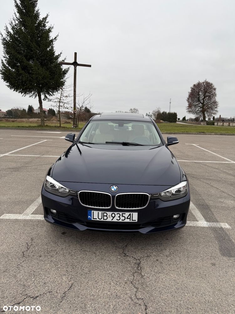 BMW Seria 3 328i xDrive - 2