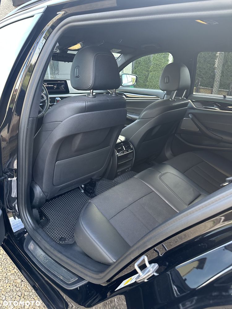 BMW Seria 5 520d Sport Line - 12