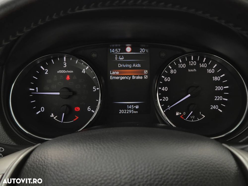 Nissan Qashqai 1.5 DCI Start/Stop Tekna - 17