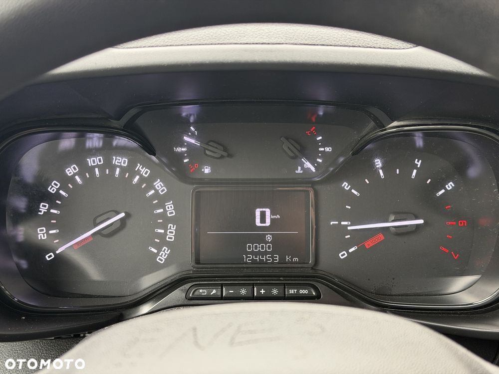 Toyota Proace City - 12