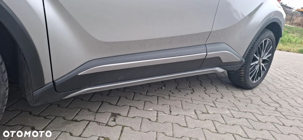 Toyota C-HR 1.2 T Premium - 25