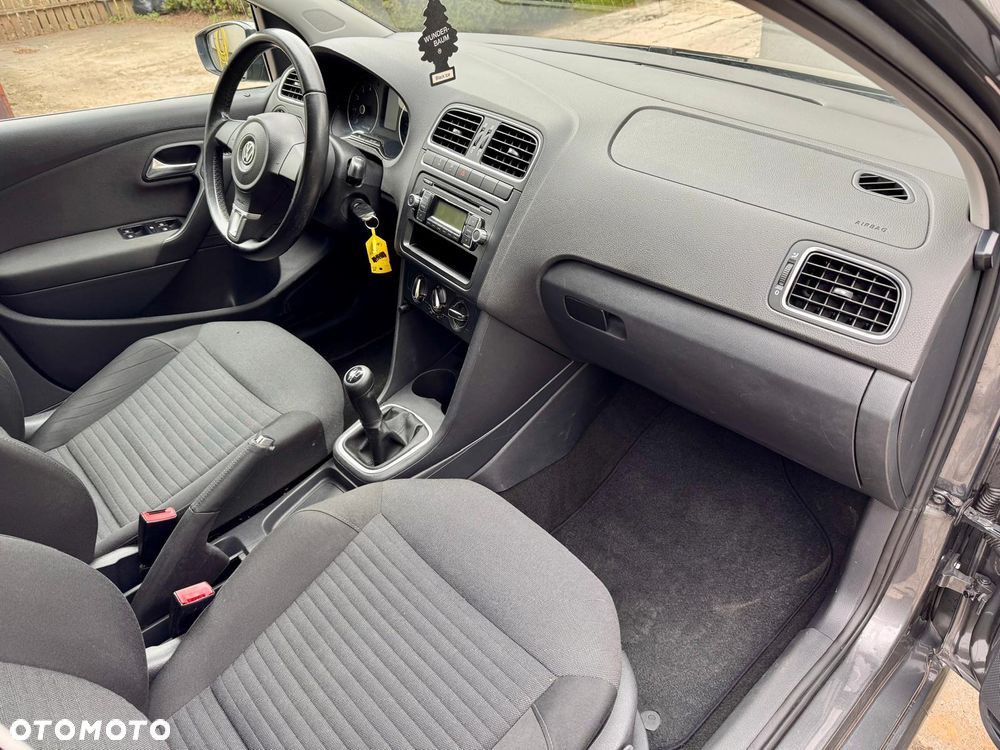 Volkswagen Polo 1.4 16V Comfortline - 8