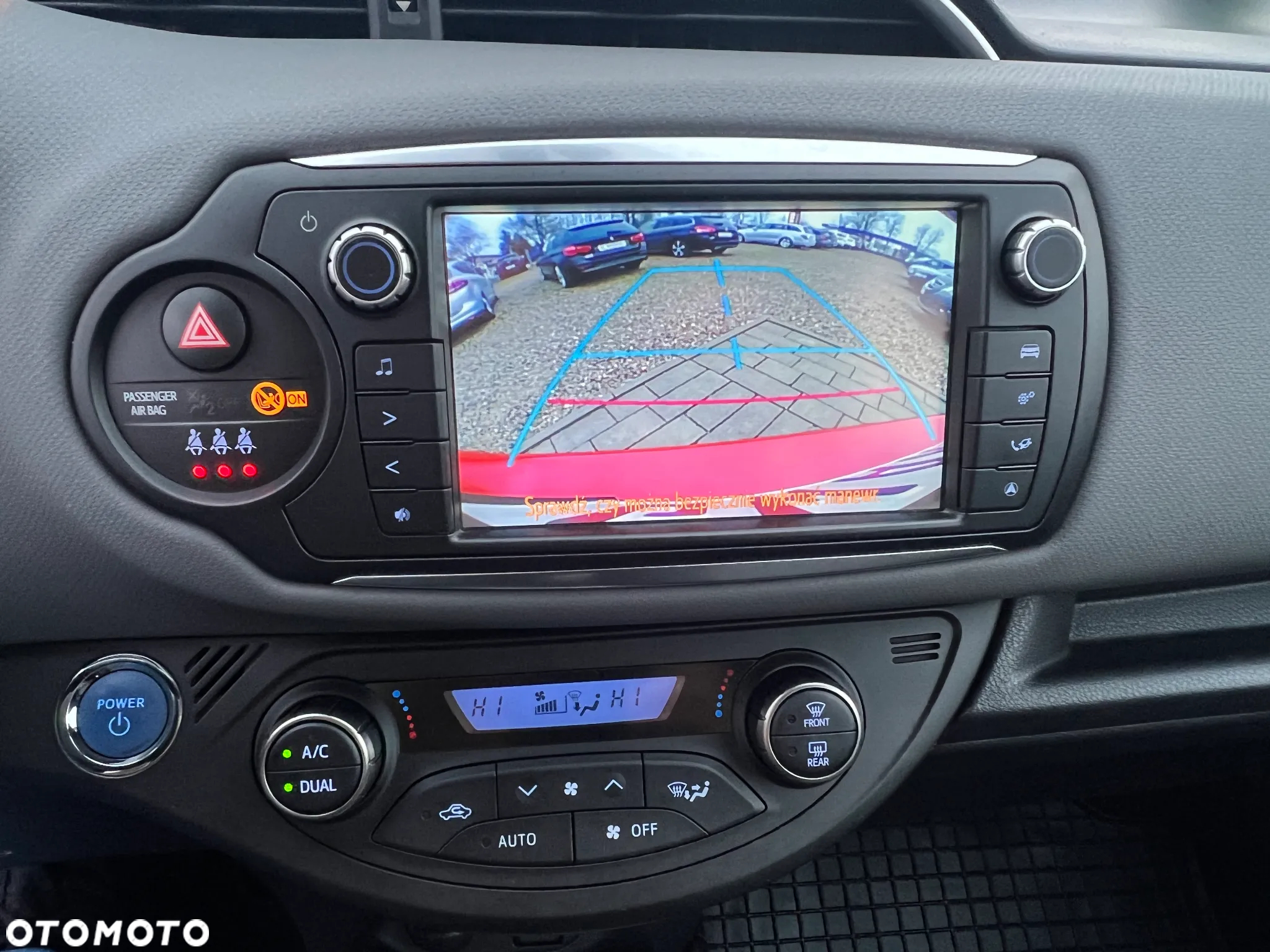 Toyota Yaris - 25