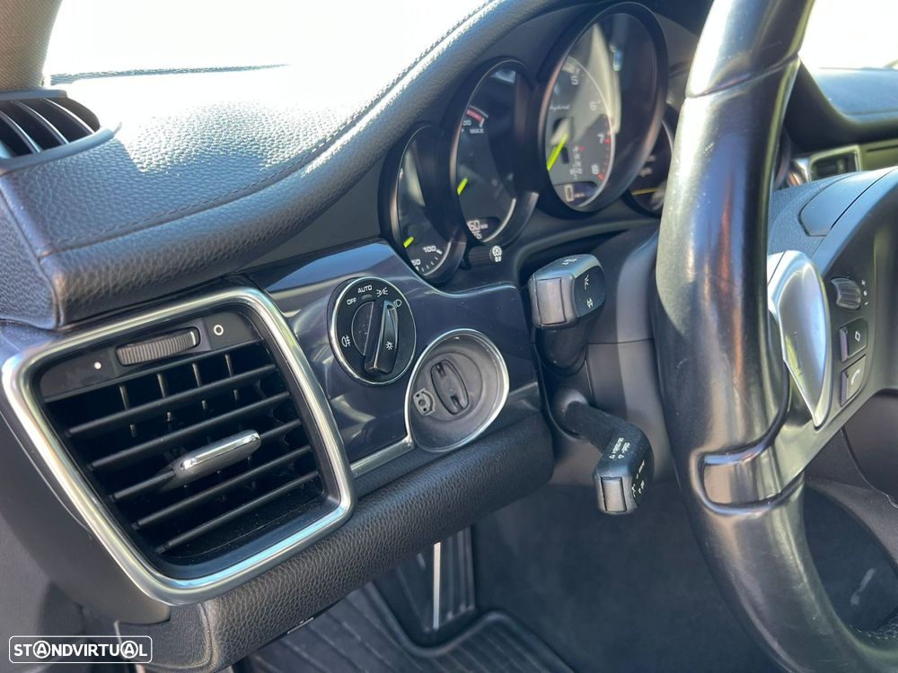 Porsche Panamera - 30