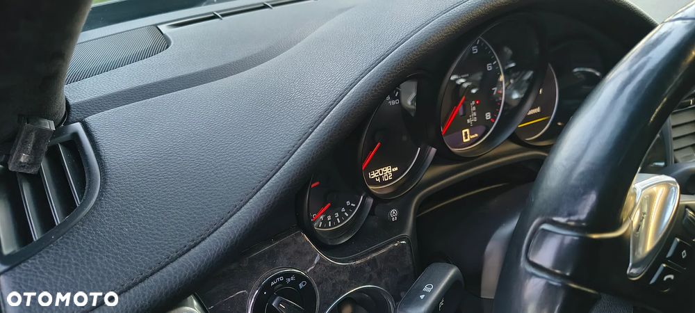 Porsche Panamera Platinum Edition PDK - 12