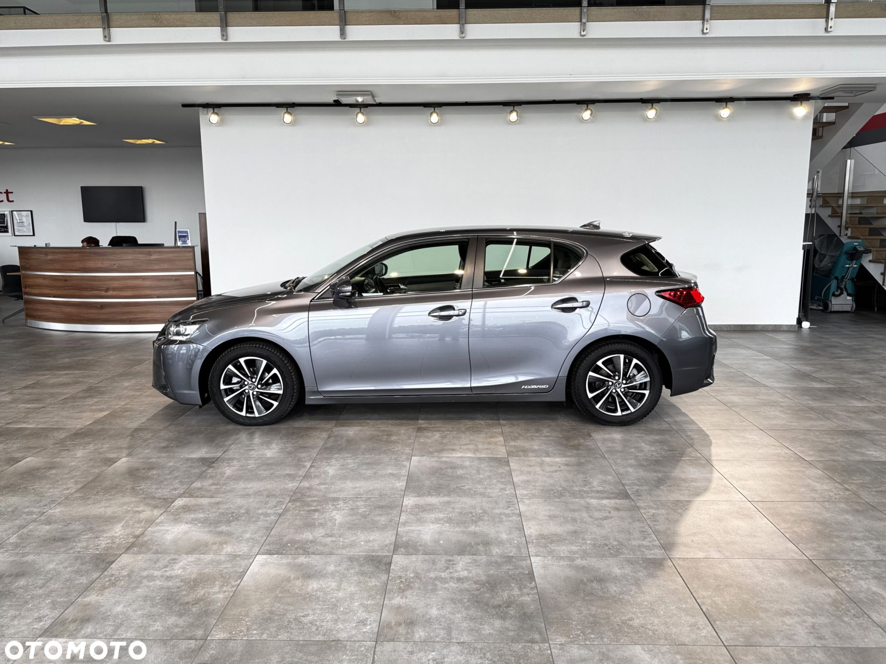 Lexus CT - 6