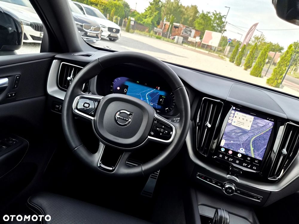 Volvo XC 60 B4 D Ultimate Dark - 25