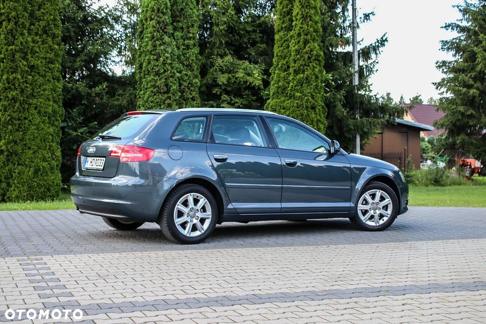 Audi A3 Sportback 1.6 TDI Attraction - 17