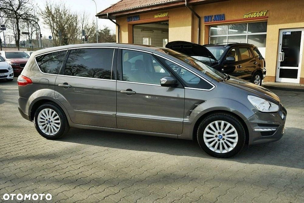 Ford S-Max - 14
