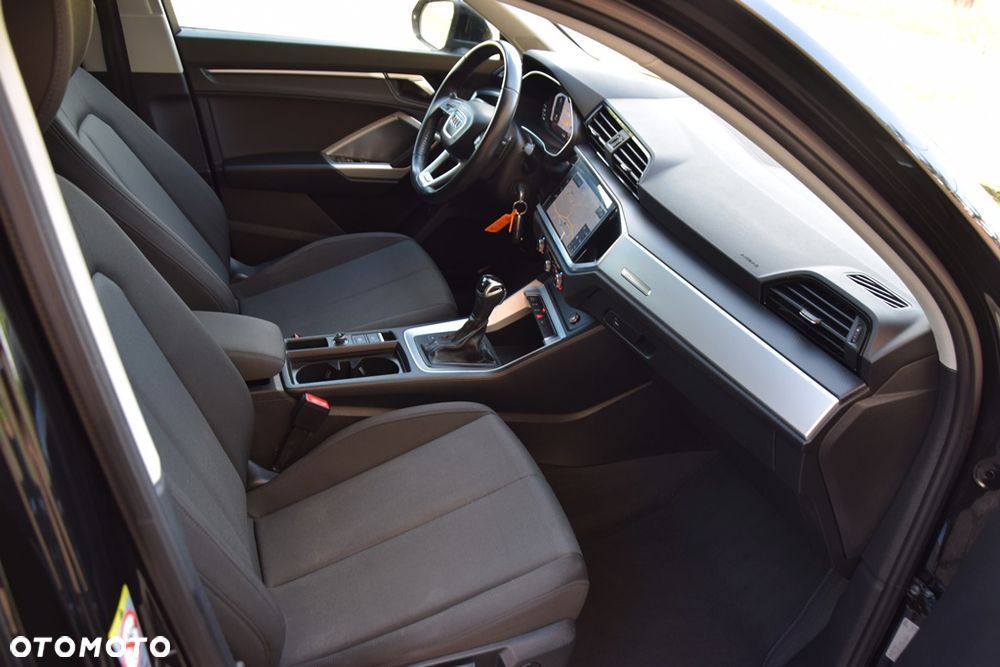 Audi Q3 Sportback - 11