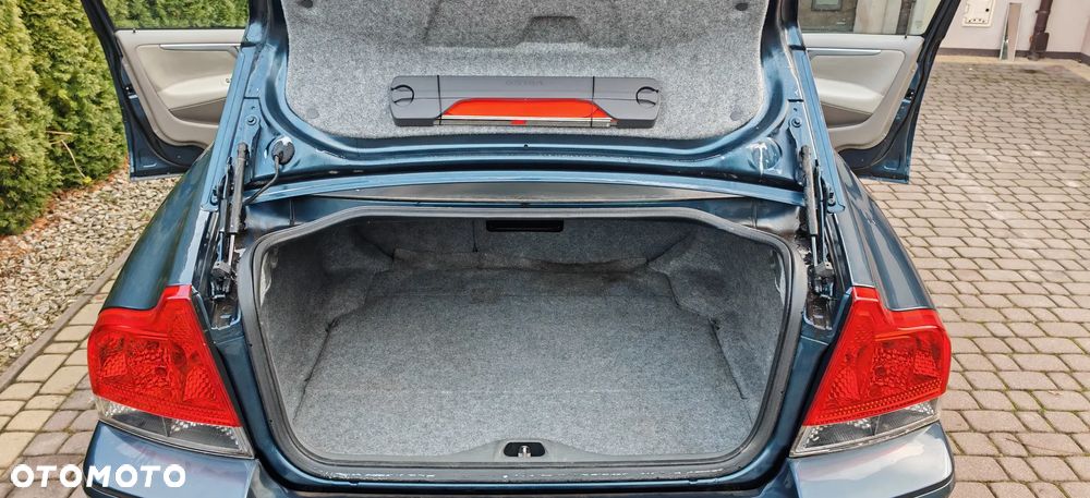 Volvo S60 D5 Kinetic - 16