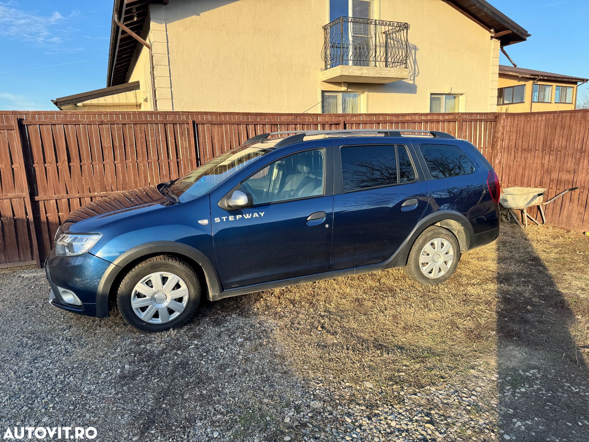 Dacia Logan - 1