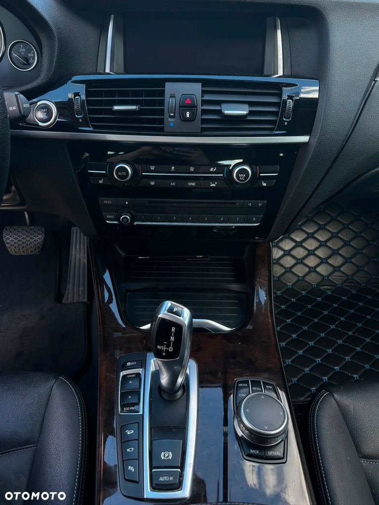 BMW X3 xDrive28i - 21