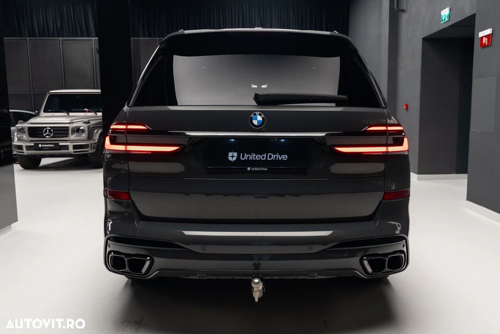 BMW X7 M60i xDrive AT MHEV - 19