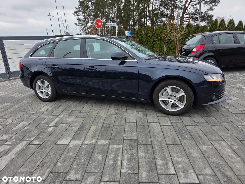 Audi A4 Avant 2.0 TDI DPF Ambiente - 6