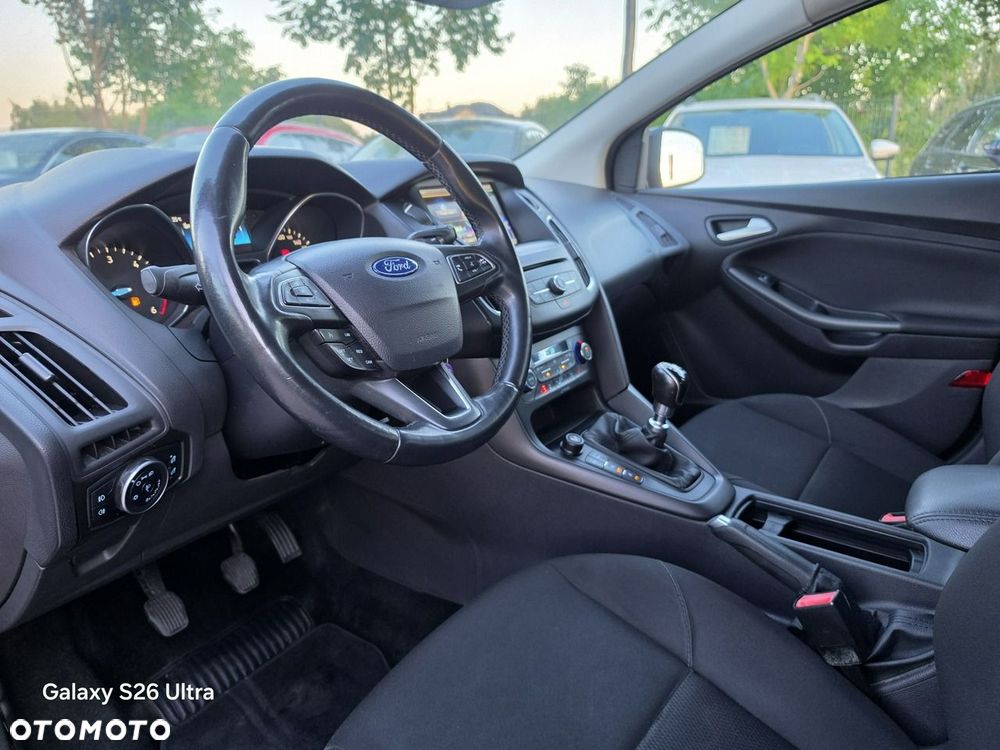 Ford Focus - 28