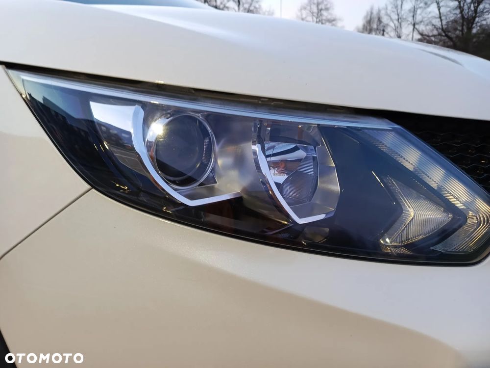Nissan Qashqai 1.6 DCi 4x4 Tekna EU6 - 30