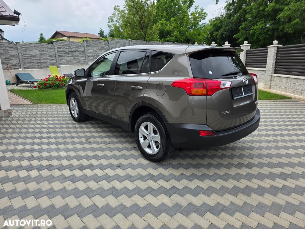 Toyota RAV4 2.0 D-4D 2WD Executive - 5