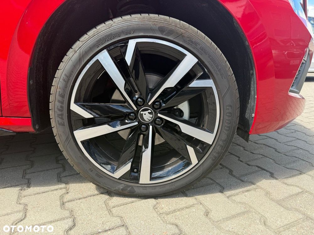 Skoda Kamiq 1.5 TSI Monte Carlo DSG - 30
