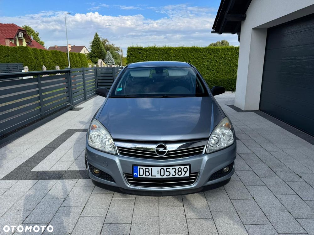 Opel Astra 1.6 Essentia - 2