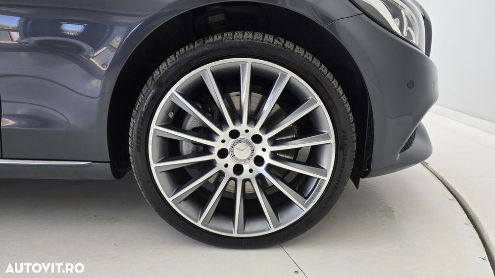 Mercedes-Benz C - 23