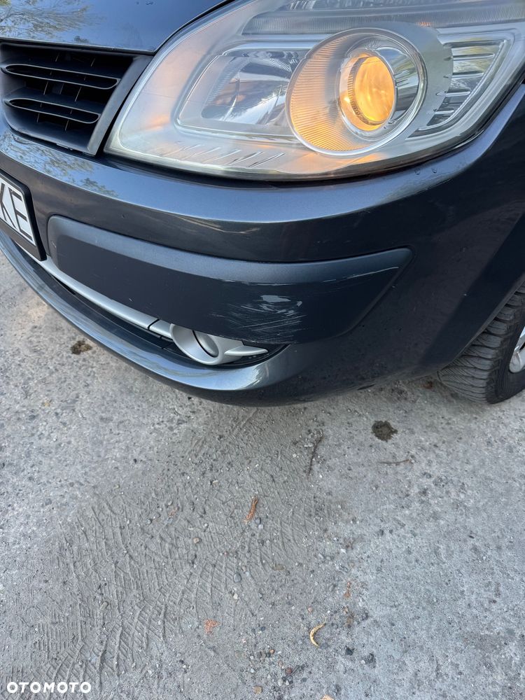 Renault Scenic 2.0 16V Emotion - 12