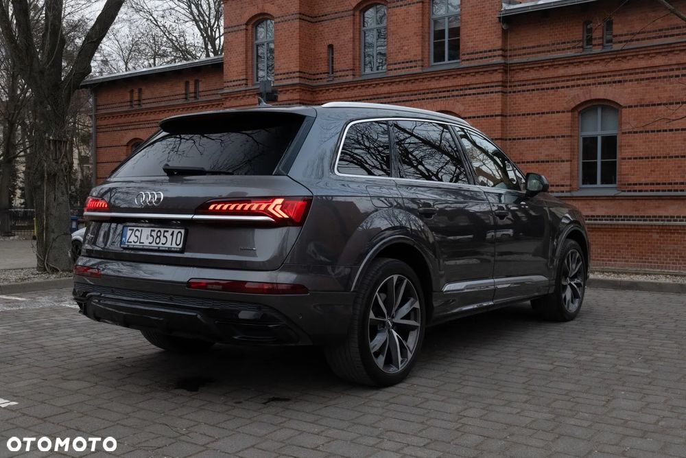 Audi Q7 - 12