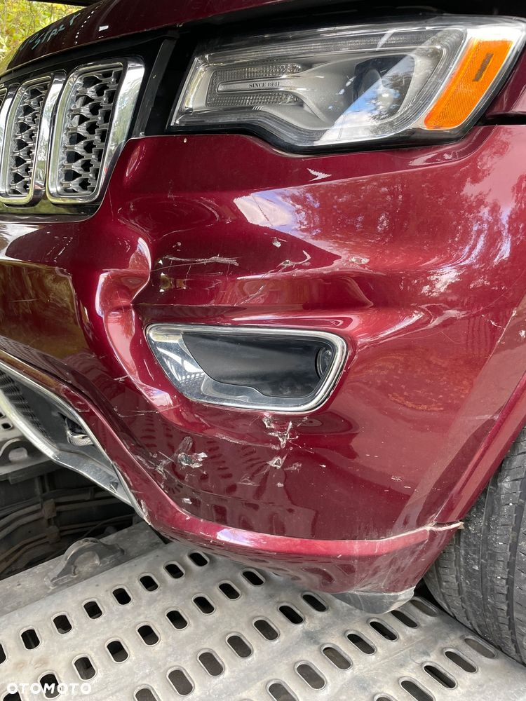 Jeep Grand Cherokee 5.7 V8 HEMI Overland - 32