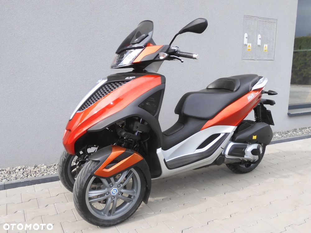 Piaggio MP-3 - 21