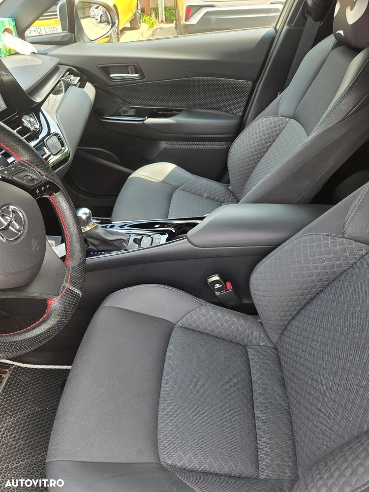 Toyota C-HR - 7