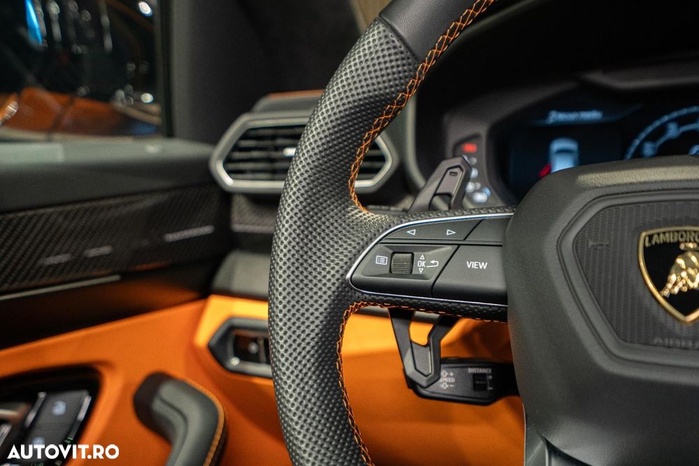 Lamborghini URUS - 31