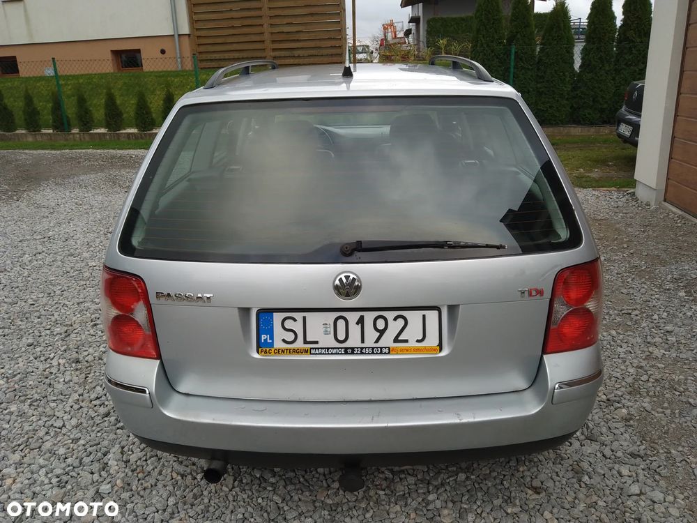 Volkswagen Passat 1.9 TDI Highline - 8