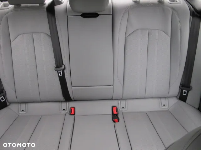 Audi A4 45 TFSI quattro S tronic S line - 14