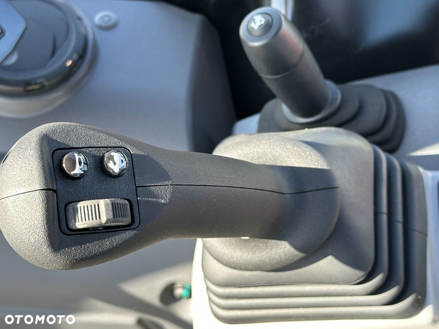 Caterpillar 302.7 CR - 34