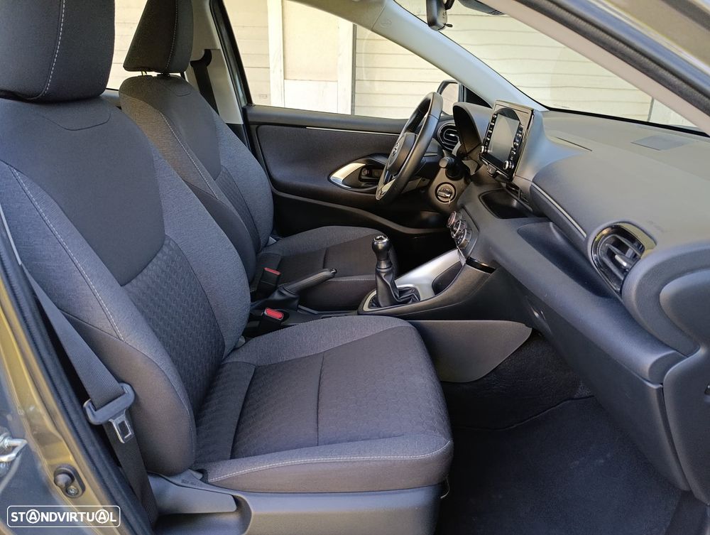 Toyota Yaris 1.0 VVT-i Exclusive - 12