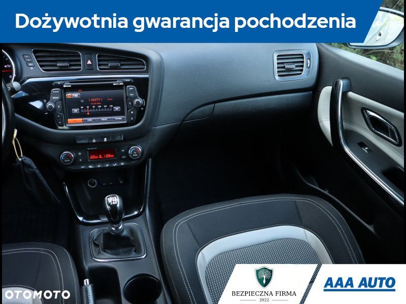 Kia Ceed - 9