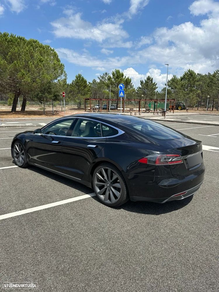 Tesla Model S 85D AWD - 2