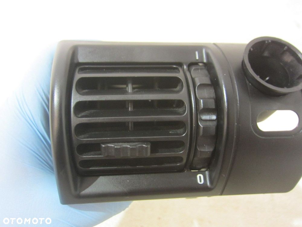 BMW Z3 KRATKA LEWA NAWIEW WLOT POWIETRZA LEWY W DESKE 64228397715 8397715 - 4