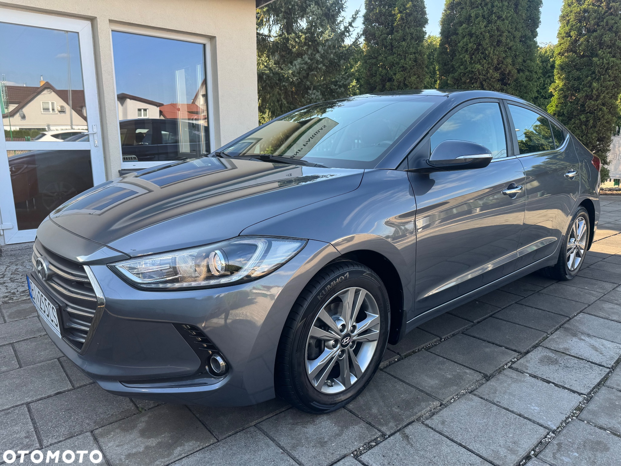 Hyundai Elantra 1.6 Premium - 9
