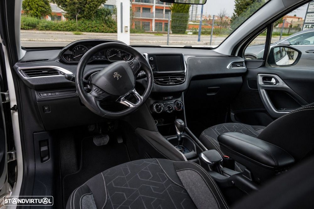 Peugeot 2008 - 6