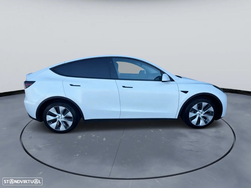 Tesla Model Y RWD - 3