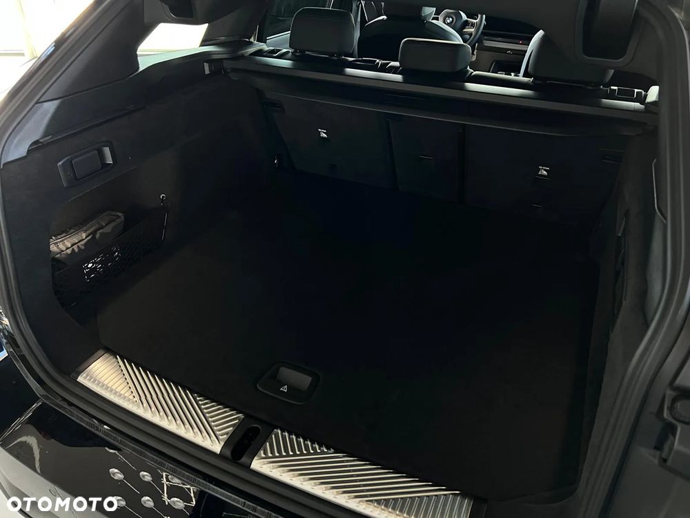 BMW Seria 5 520i mHEV - 22