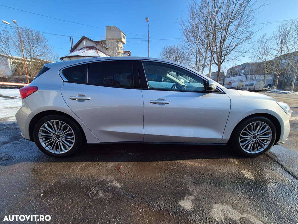 Ford Focus 1.0 EcoBoost Trend Edition - 6