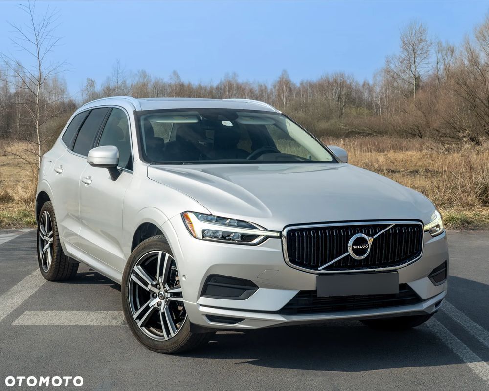 Volvo XC 60 T5 AWD Momentum - 1