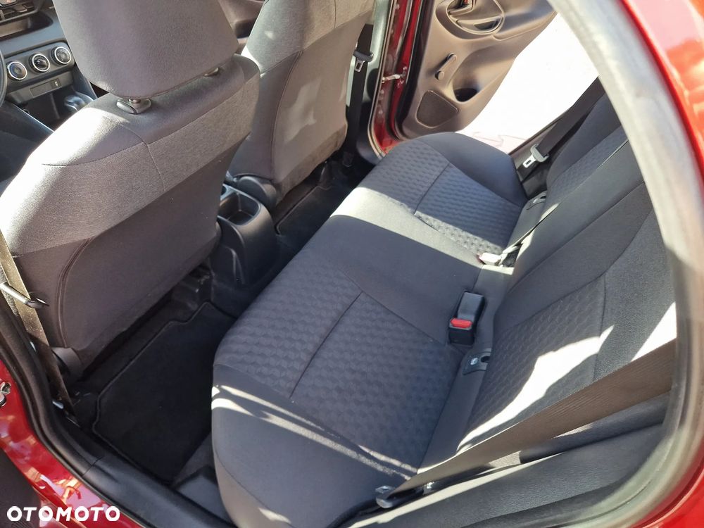 Toyota Yaris ver-1-5-vvt--i-comfort - 14