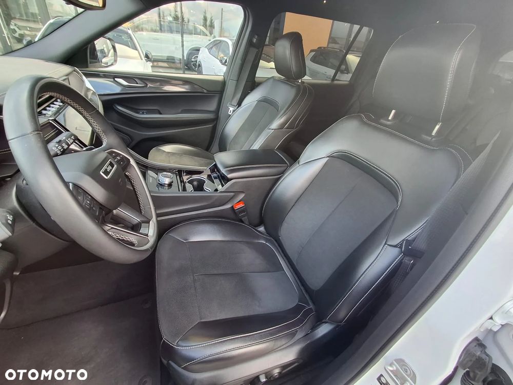 Jeep Grand Cherokee - 16